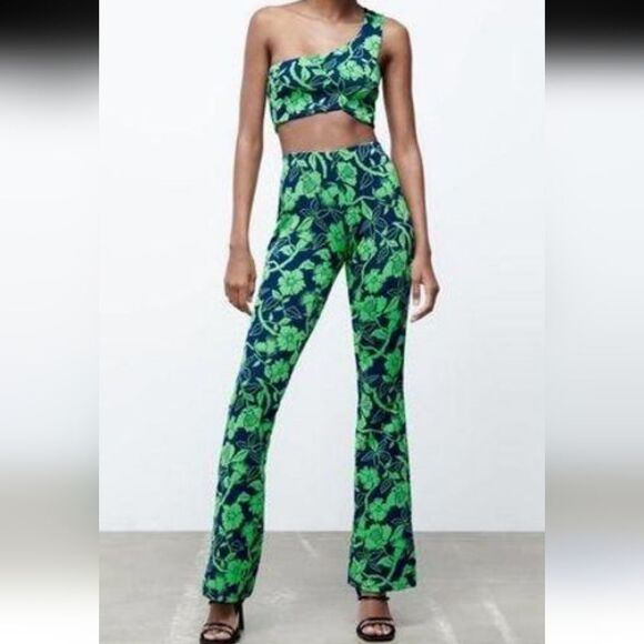 🐢 Zara Top and Bottom Set! - Picture 2 of 6